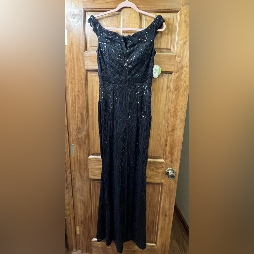 Windsor Black Off-the-Shoulder Maxi Gown